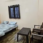 Devansh Paying Guest House